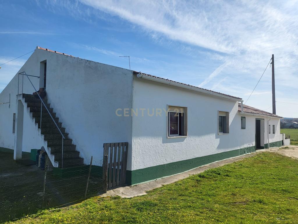 Quinta de 5ha com moradia no Sabugueiro, Arraiolos - Image 2