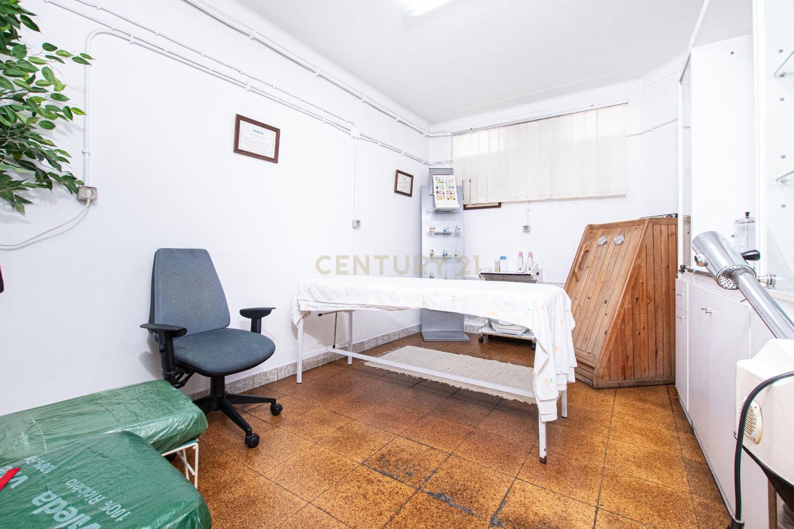 Espaço Comercial (2 pisos) Amadora - Image 11
