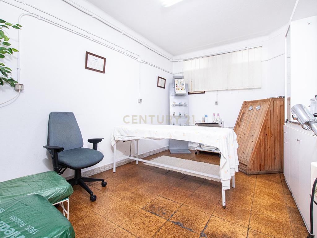 Espaço Comercial (2 pisos) Amadora - Image 11