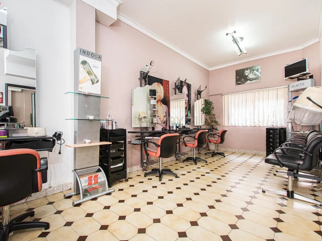 Espaço Comercial (2 pisos) Amadora - Image 6