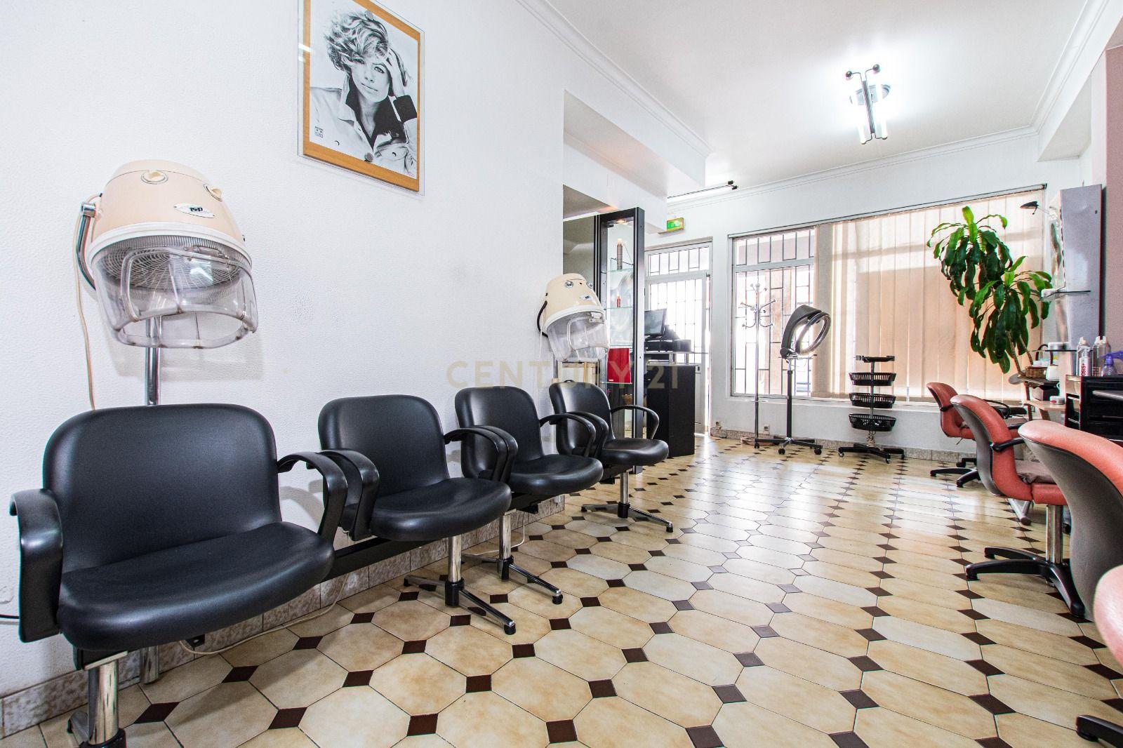Espaço Comercial (2 pisos) Amadora - Image 3