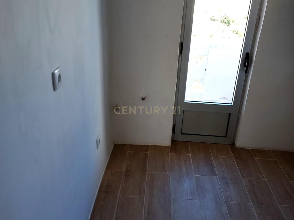 Prédio habitacional para investimento - Image 11