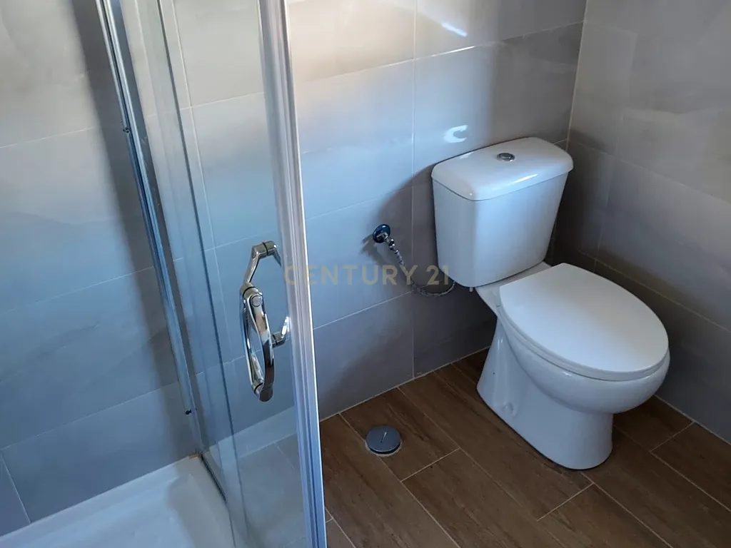 Prédio habitacional para investimento - Image 8