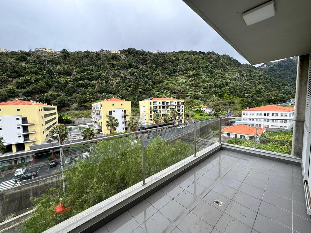 Apartamento T3 para Arrendamento - Santa Cruz, Madeira - Image 21