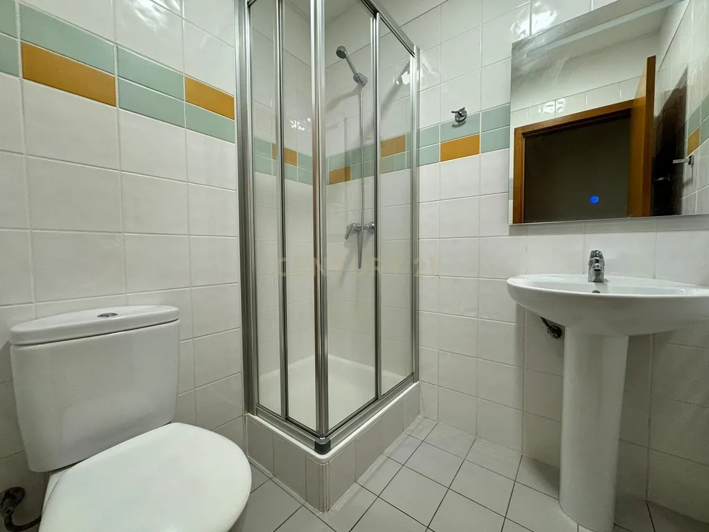 Apartamento T3 para Arrendamento - Santa Cruz, Madeira - Image 19