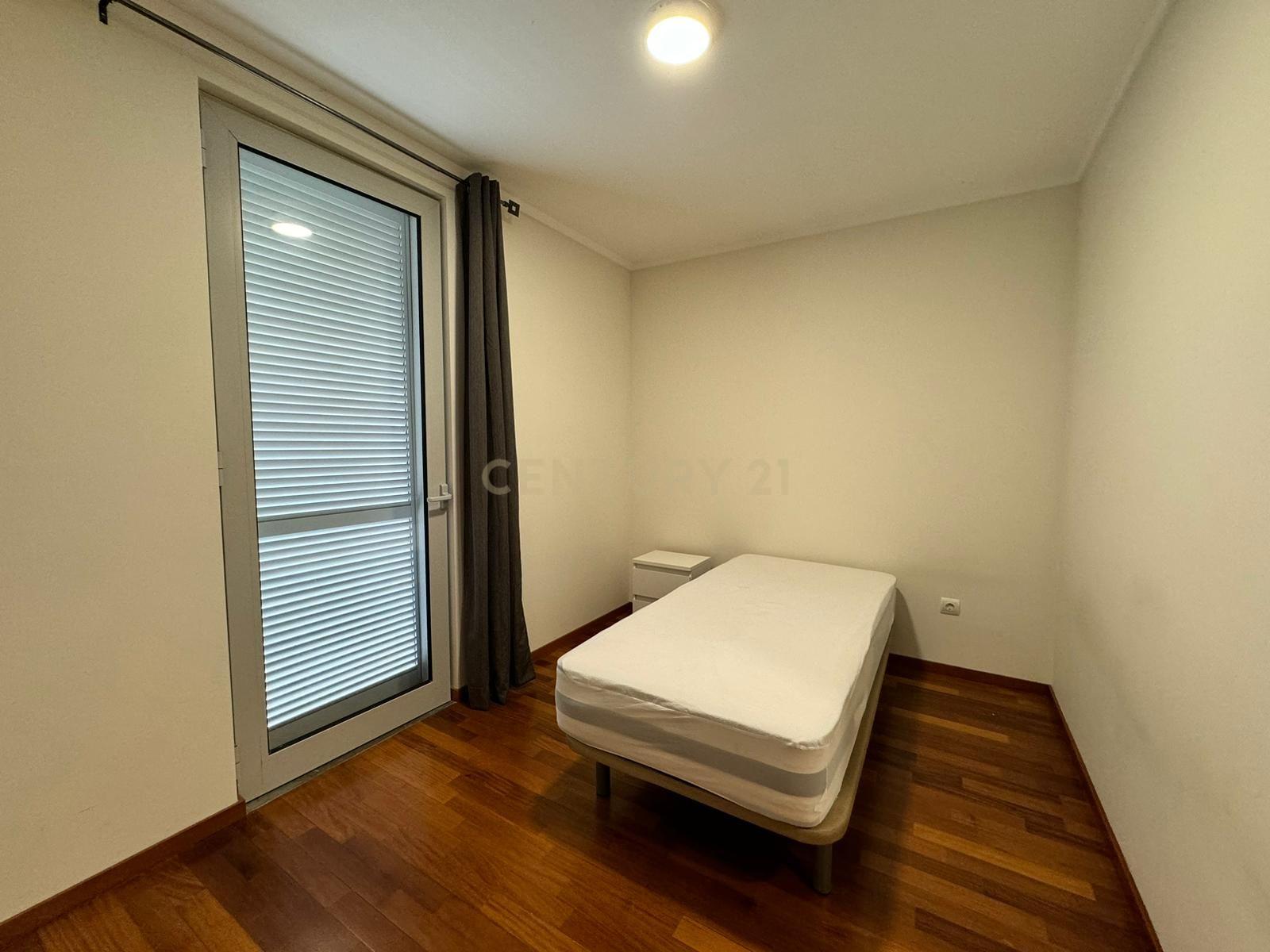 Fotografia 12 de Apartamento T3 para Arrendamento - Santa Cruz, Madeira