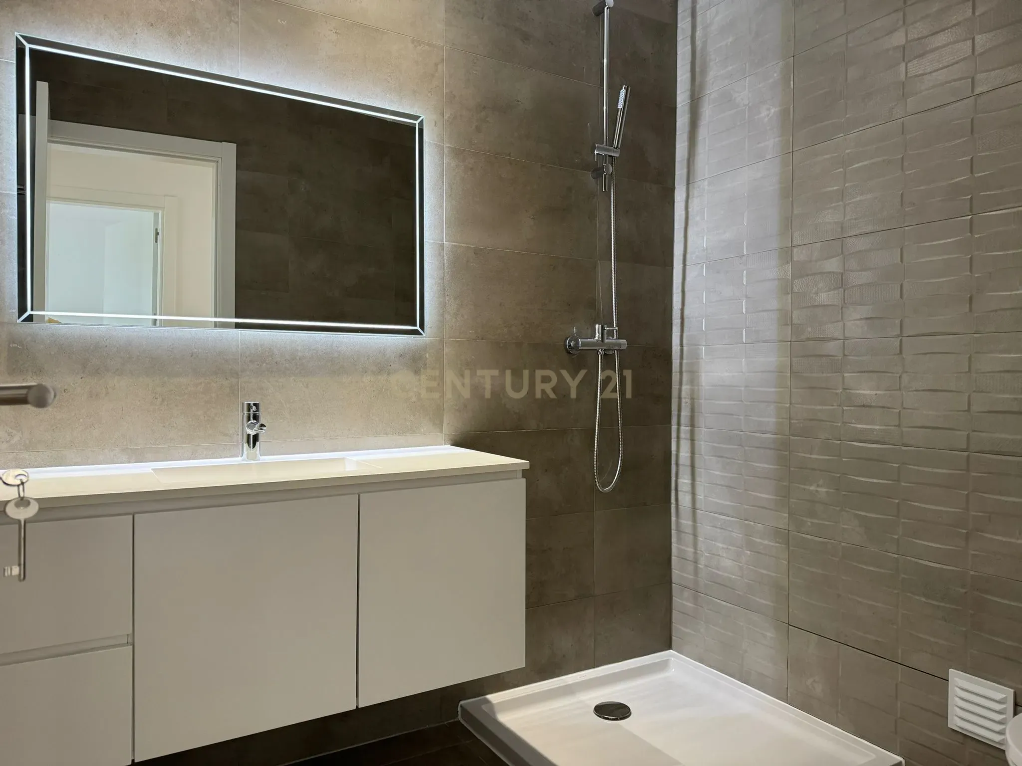 Moradia nova T3 localizada na Maçã, em Sesimbra - Image 22