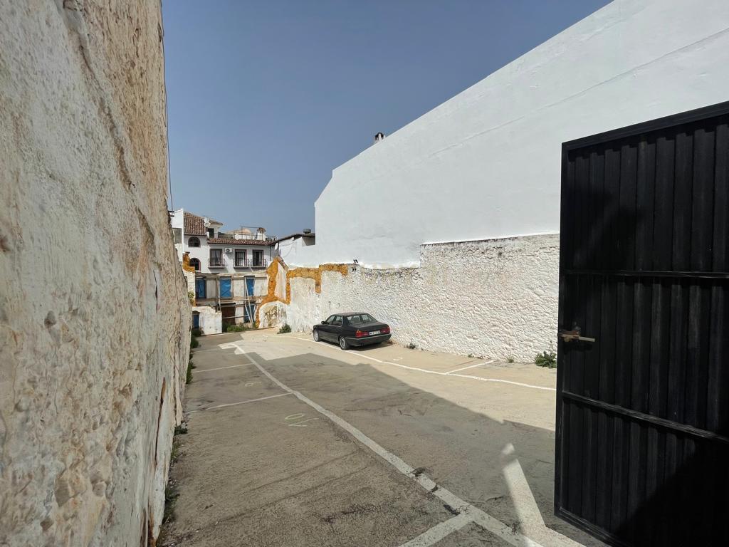 undefined - Image 3