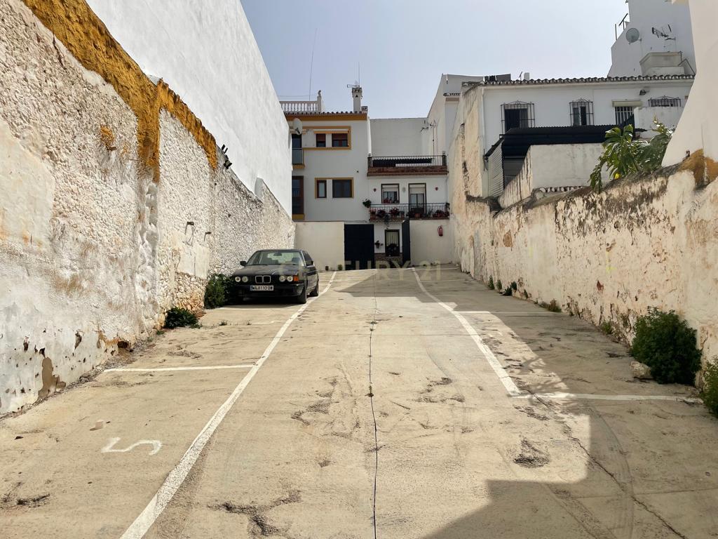 undefined - Image 6