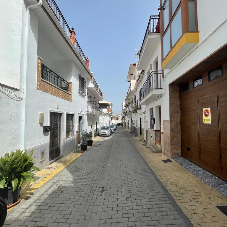 undefined - Image 8