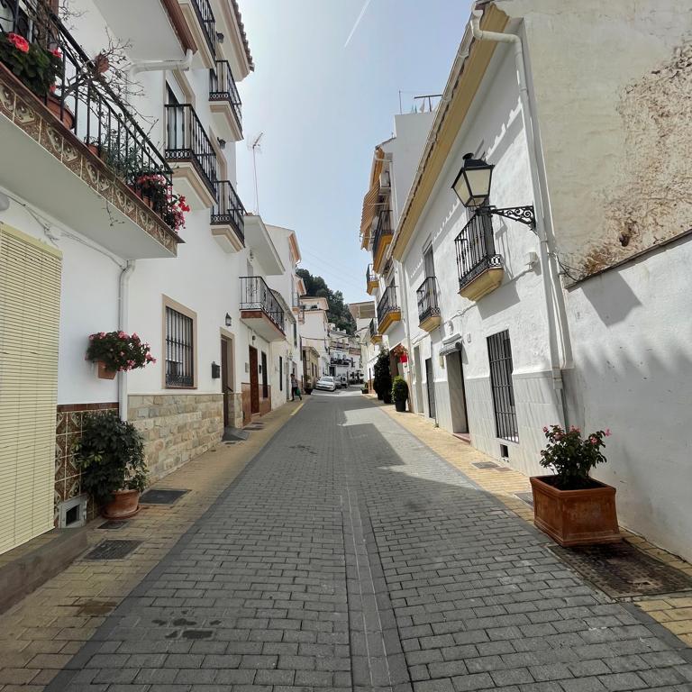 undefined - Image 9