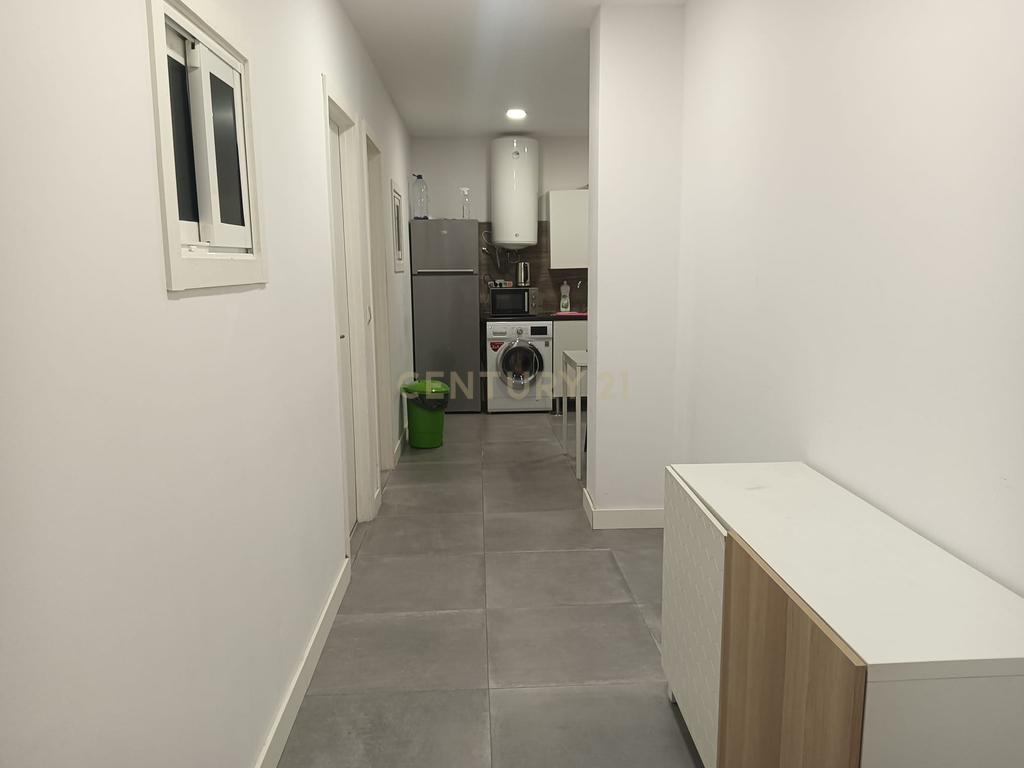 Loja convertida em 2 Estúdios Habitação - T3 + T0 - Arrentela,Seixal - Image 8