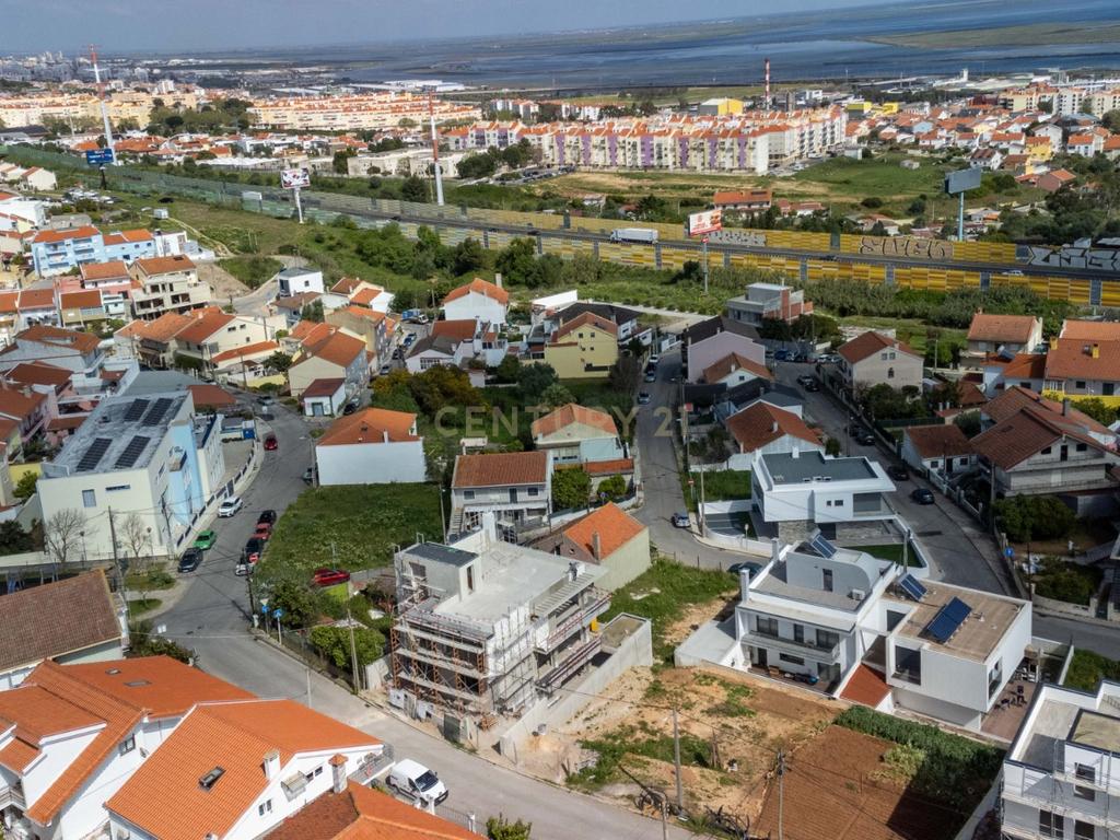 Terreno Urbano (São João da Talha) - Image 14