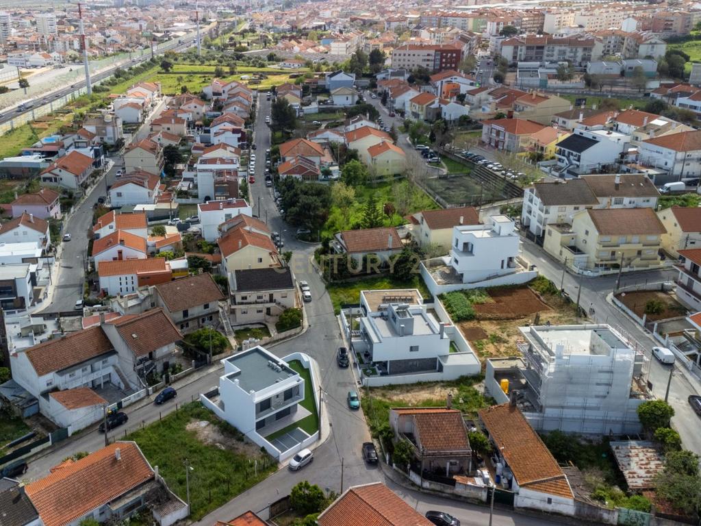 Terreno Urbano (São João da Talha) - Image 13