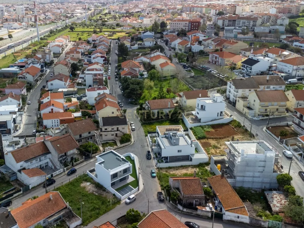 Terreno Urbano (São João da Talha) - Image 13