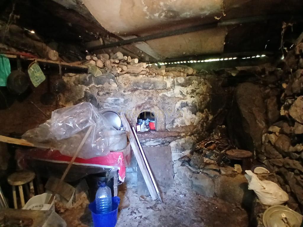 Casinha Típica de Santana, Madeira - Um Refúgio Rural com Potencial de Investimento - Image 22