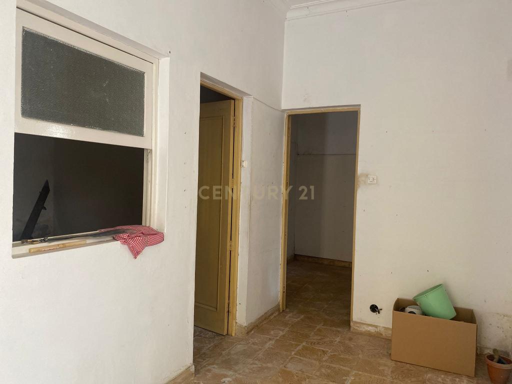 undefined - Image 6