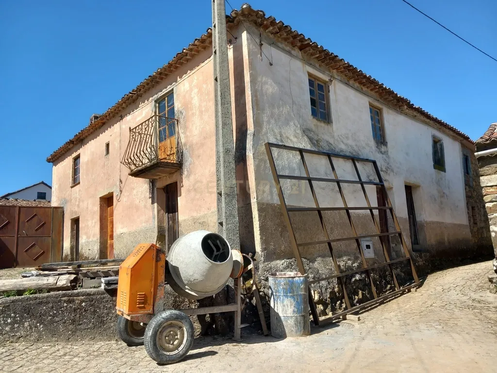 Moradia com terreno para reconstruir Roqueiro - Estreito - Image 4