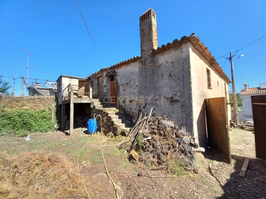 Moradia com terreno para reconstruir Roqueiro - Estreito - Image 5