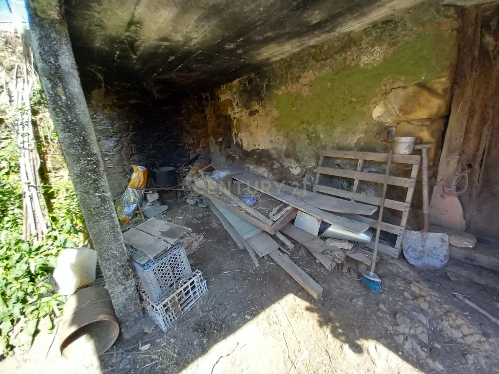 Moradia com terreno para reconstruir Roqueiro - Estreito - Image 20