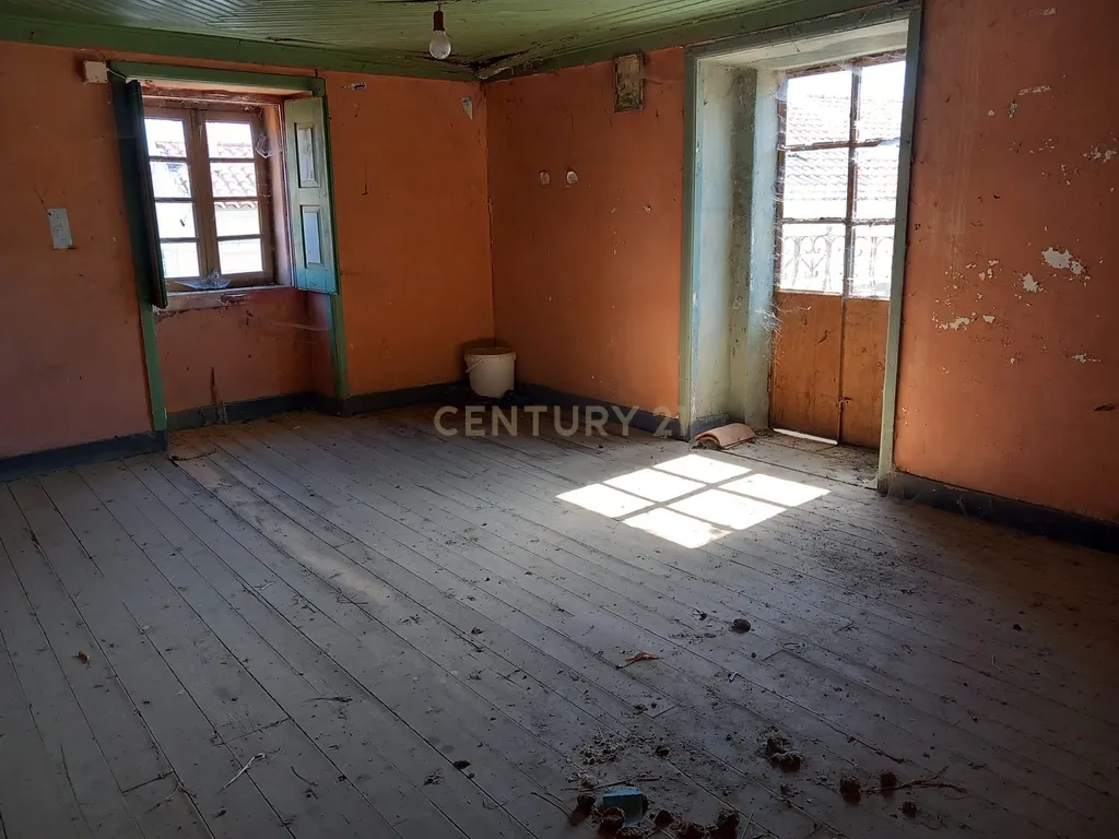 Moradia com terreno para reconstruir Roqueiro - Estreito - Image 11