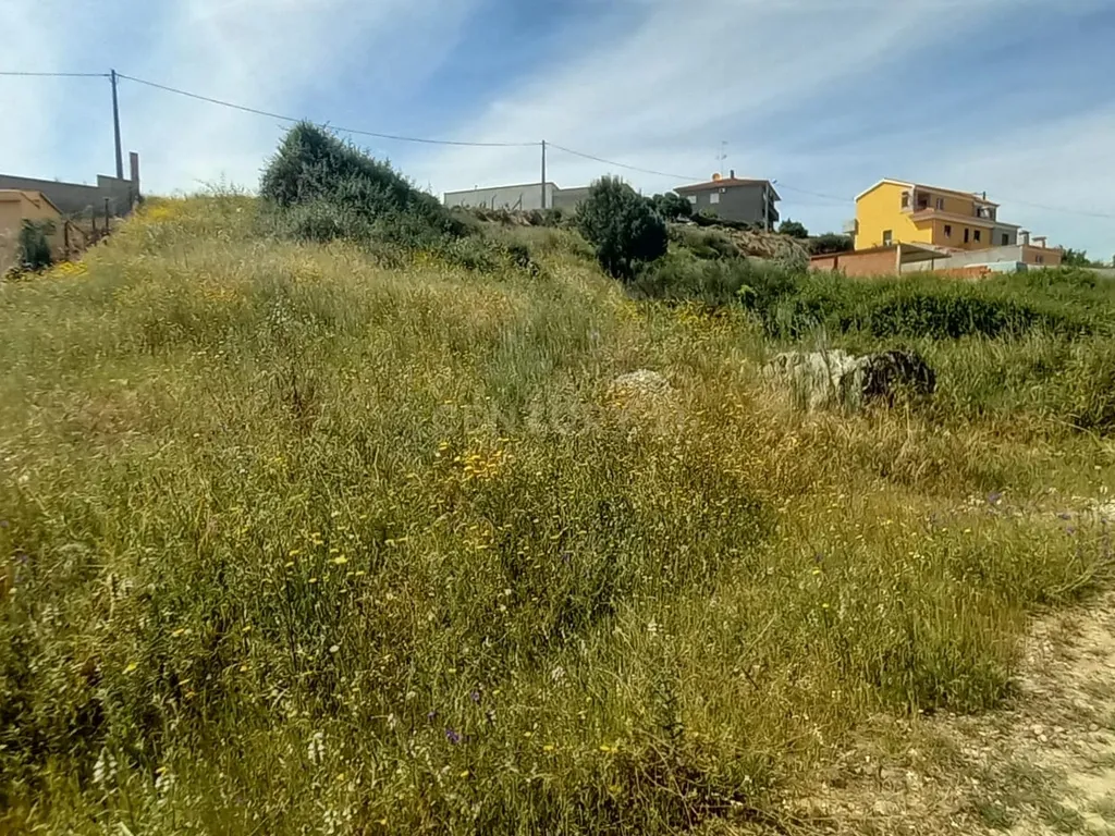 Terreno Rustico com 643 m2 - Image 4