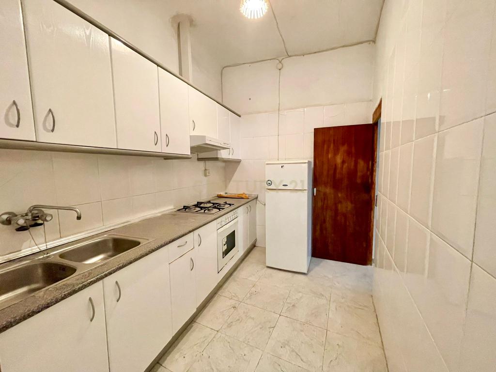 undefined - Image 7