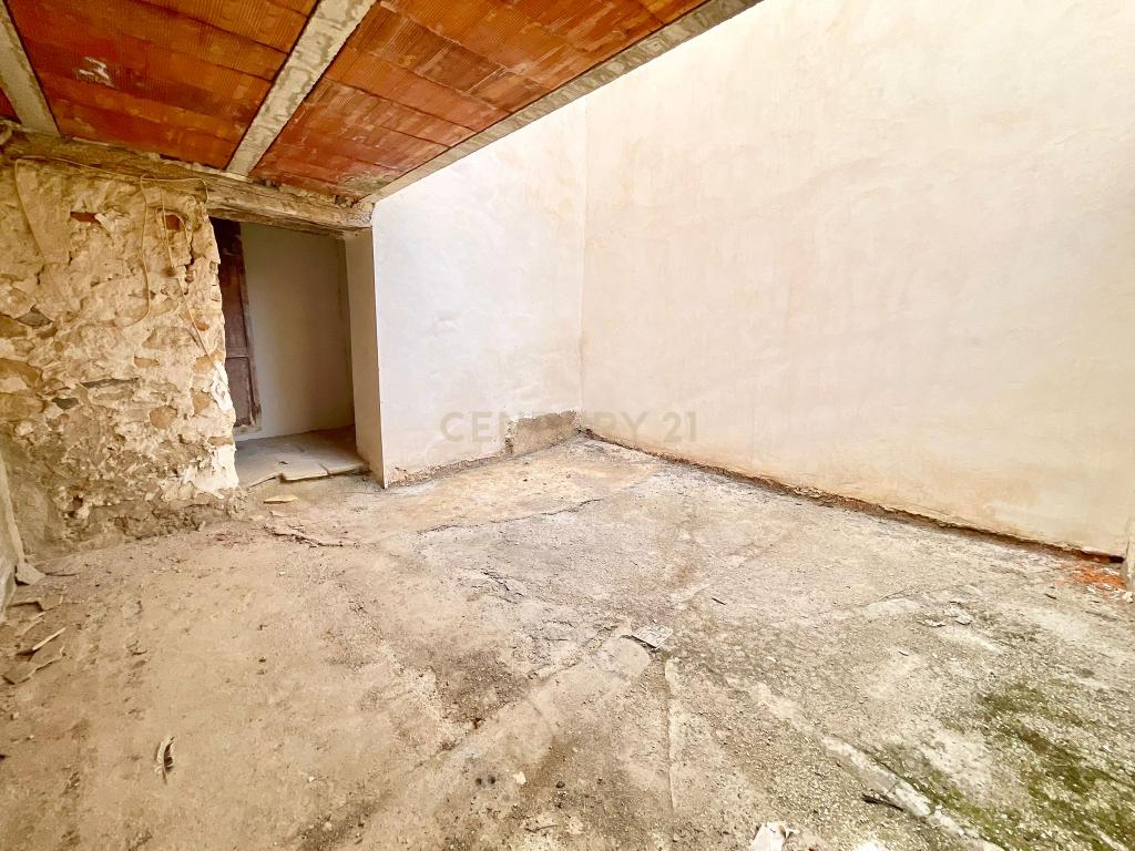 undefined - Image 8