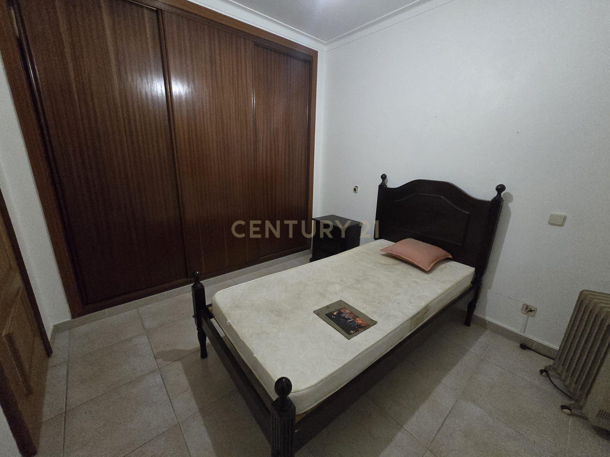 Moradia típica Algarvia 3 Quartos na zona Ribeirinha da cidade de Portimão. - Image 22