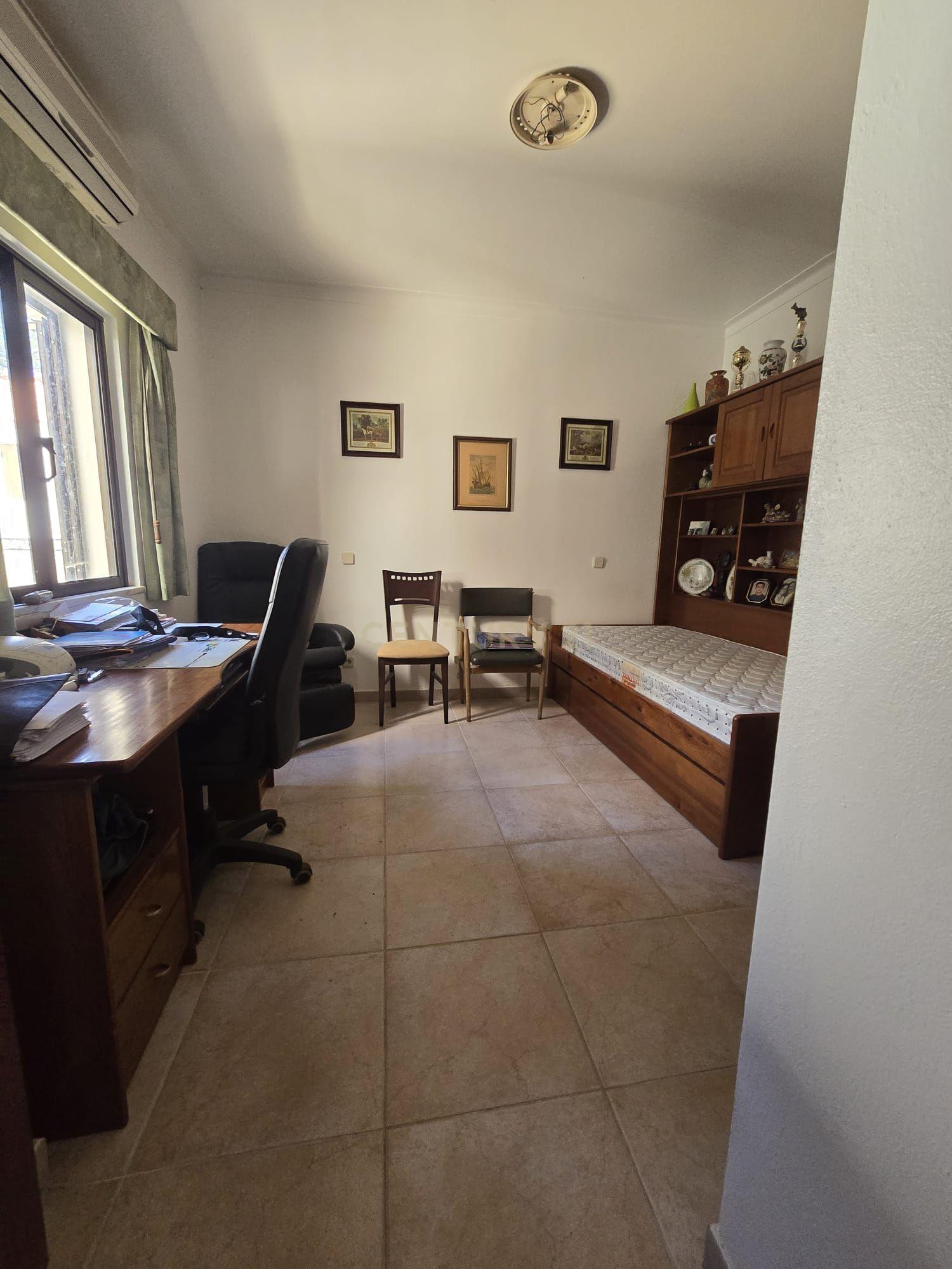 Moradia típica Algarvia 3 Quartos na zona Ribeirinha da cidade de Portimão. - Image 19