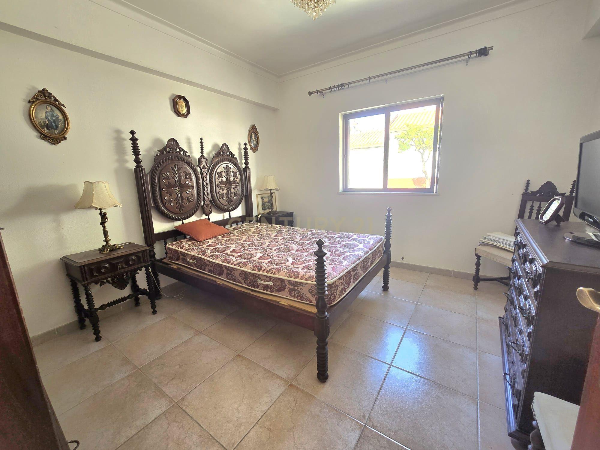Moradia típica Algarvia 3 Quartos na zona Ribeirinha da cidade de Portimão. - Image 16