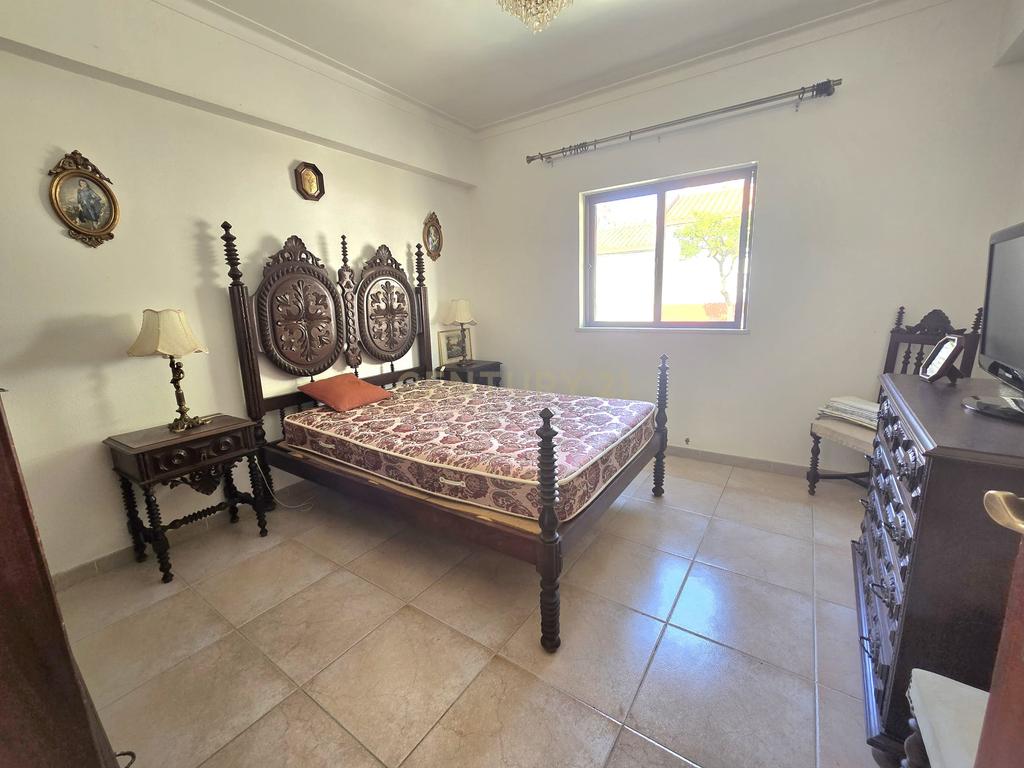 Moradia típica Algarvia 3 Quartos na zona Ribeirinha da cidade de Portimão. - Image 16