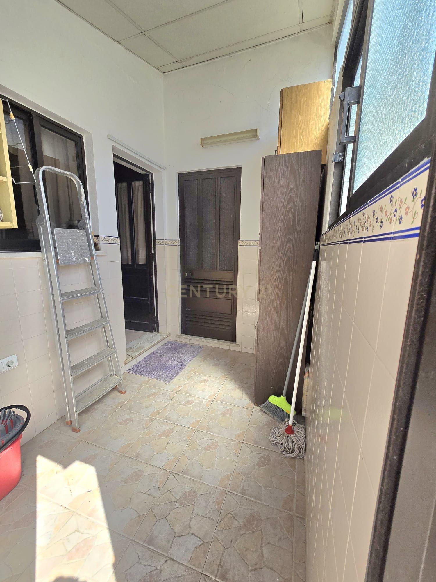 Moradia típica Algarvia 3 Quartos na zona Ribeirinha da cidade de Portimão. - Image 25