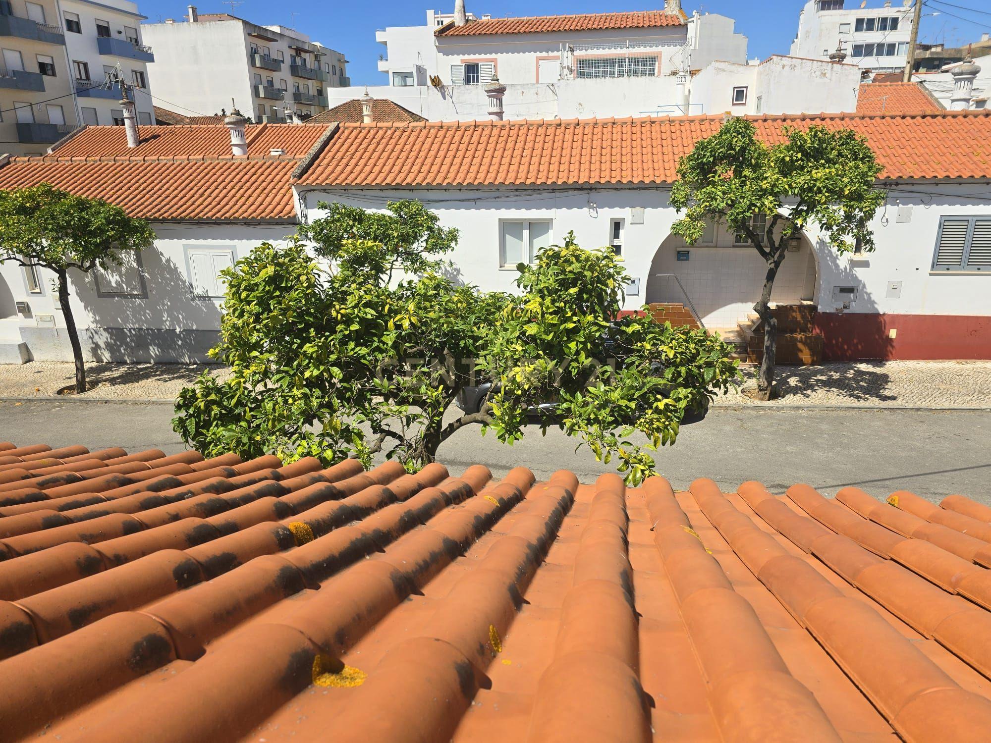 Moradia típica Algarvia 3 Quartos na zona Ribeirinha da cidade de Portimão. - Image 33