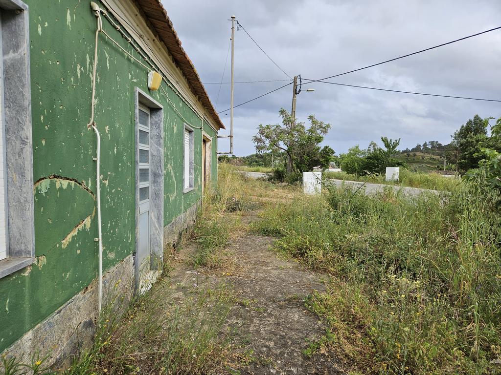Oportunidade Única! Terreno Rústico com Habitação para Recuperar em Mexilhoeira Grande, Portimão - Image 44