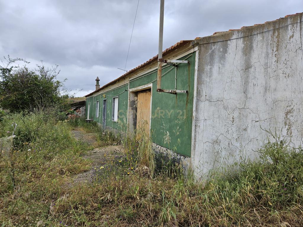 Oportunidade Única! Terreno Rústico com Habitação para Recuperar em Mexilhoeira Grande, Portimão - Image 23