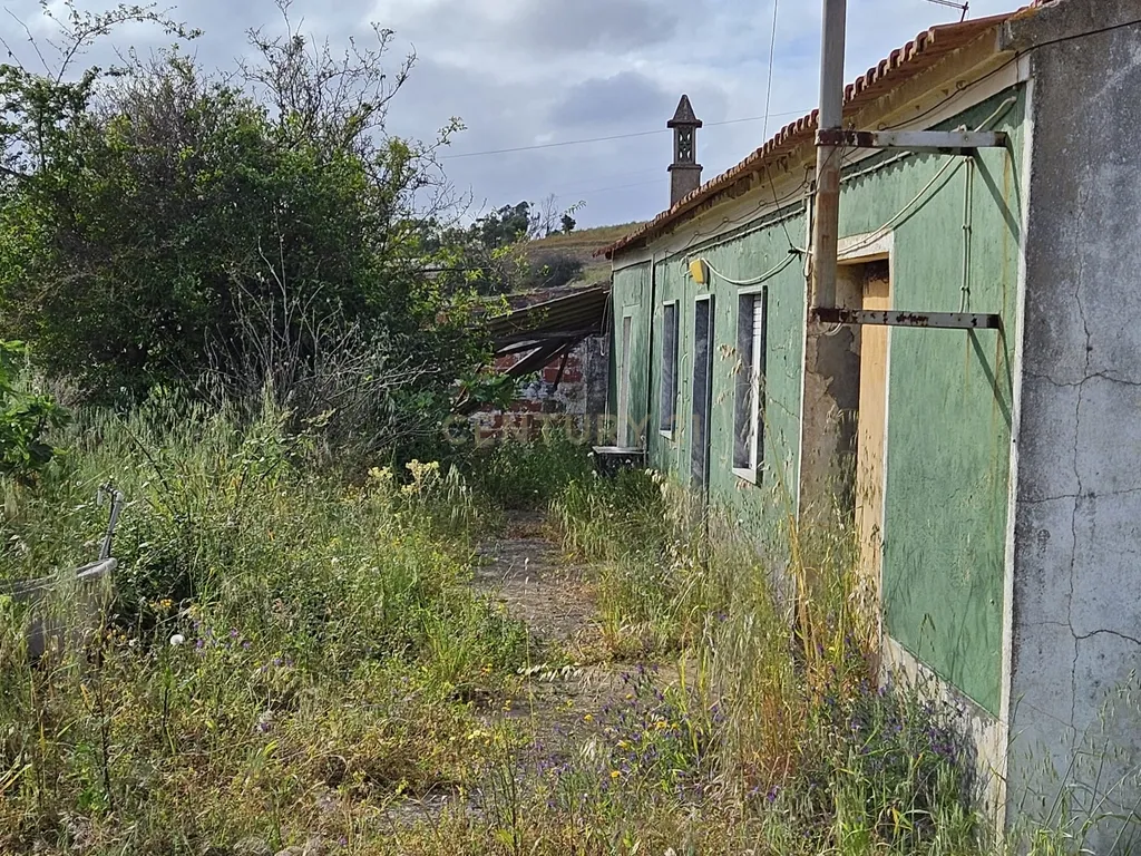 Oportunidade Única! Terreno Rústico com Habitação para Recuperar em Mexilhoeira Grande, Portimão - Image 27