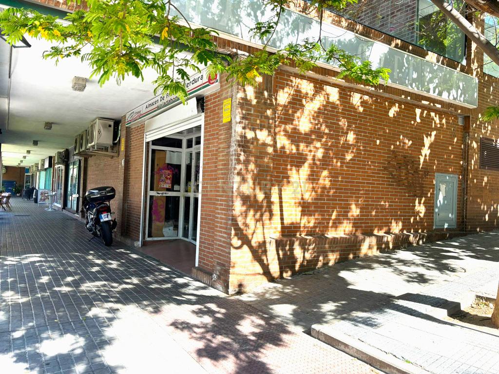 undefined - Image 1