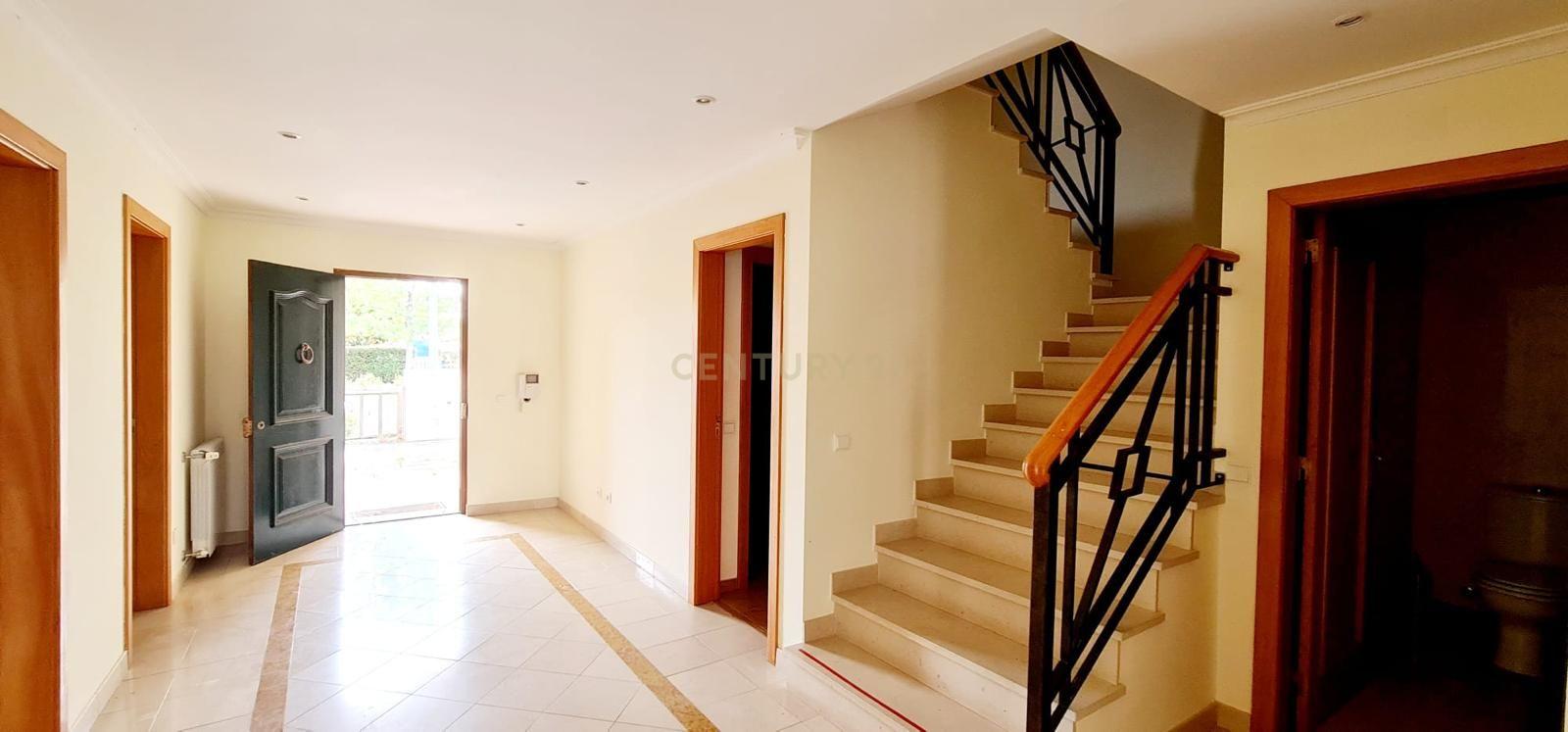 Moradia T4 Samora Correia - Image 3