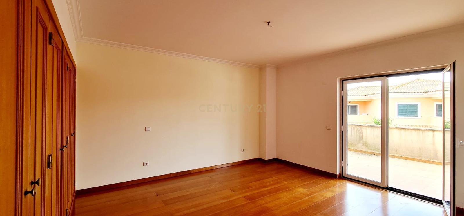Moradia T4 Samora Correia - Image 23
