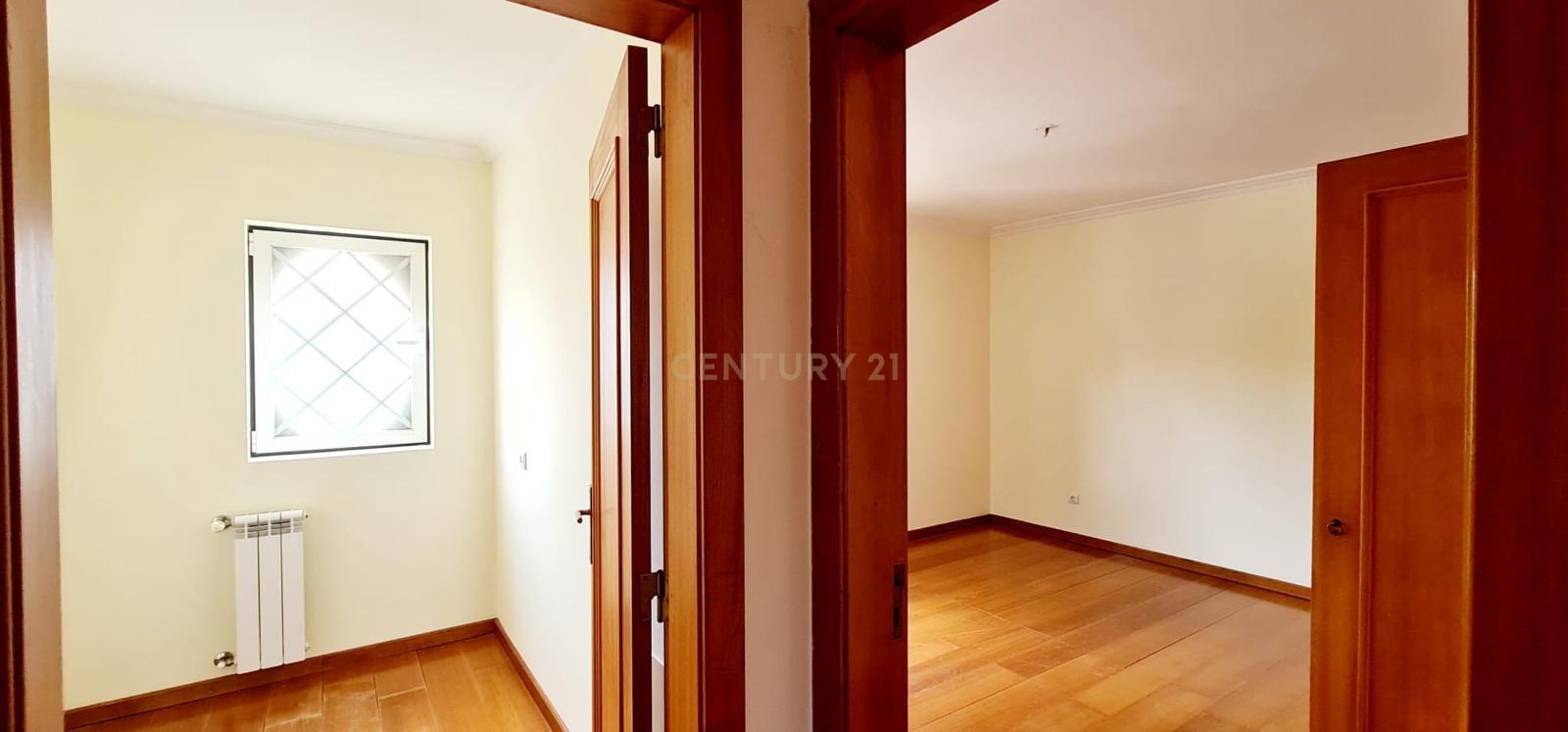 Moradia T4 Samora Correia - Image 16