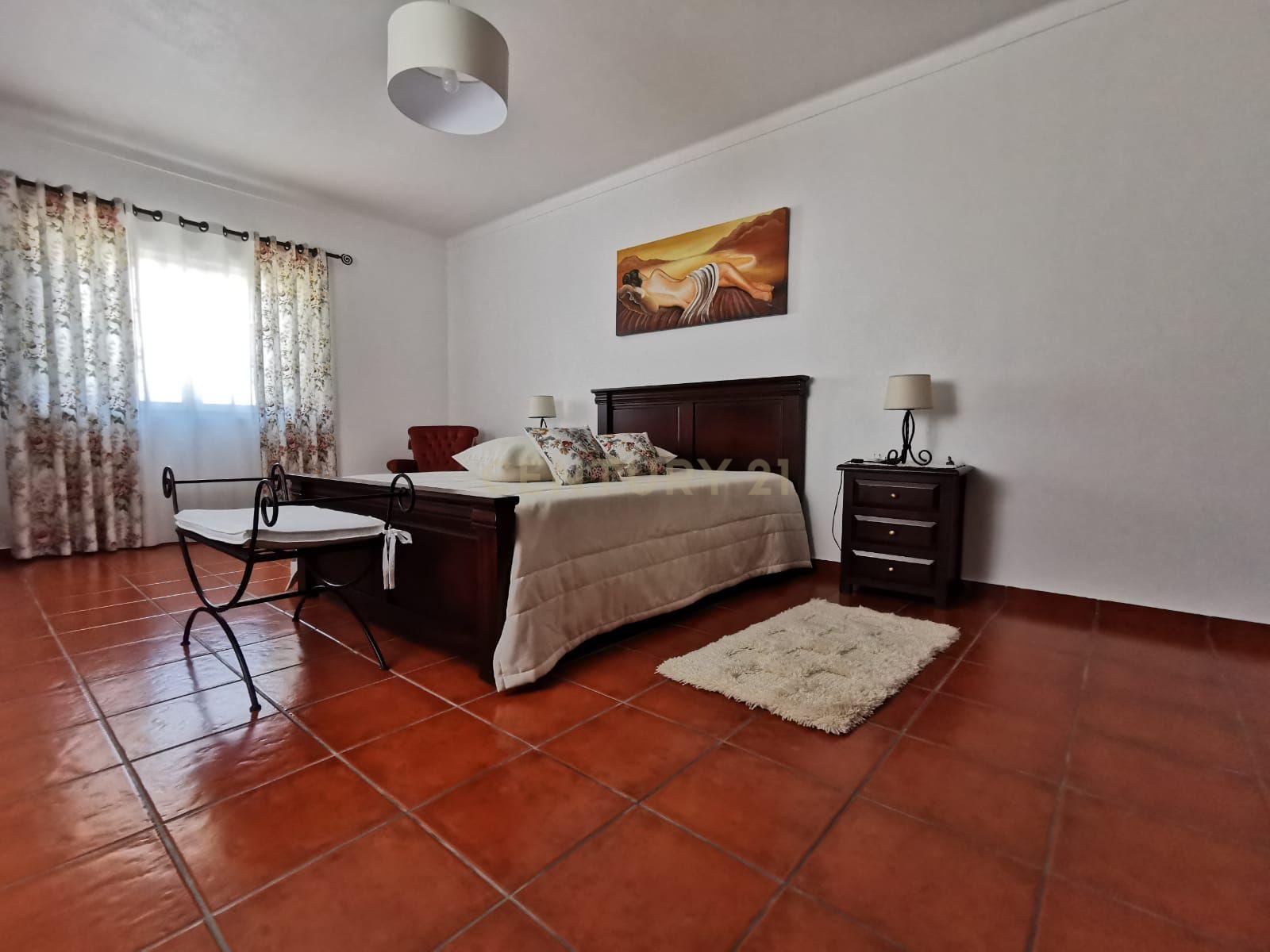 Moradias T3 + T2 (Lote com 1.500m2 - Santa Justa, Couço, Coruche - Image 10