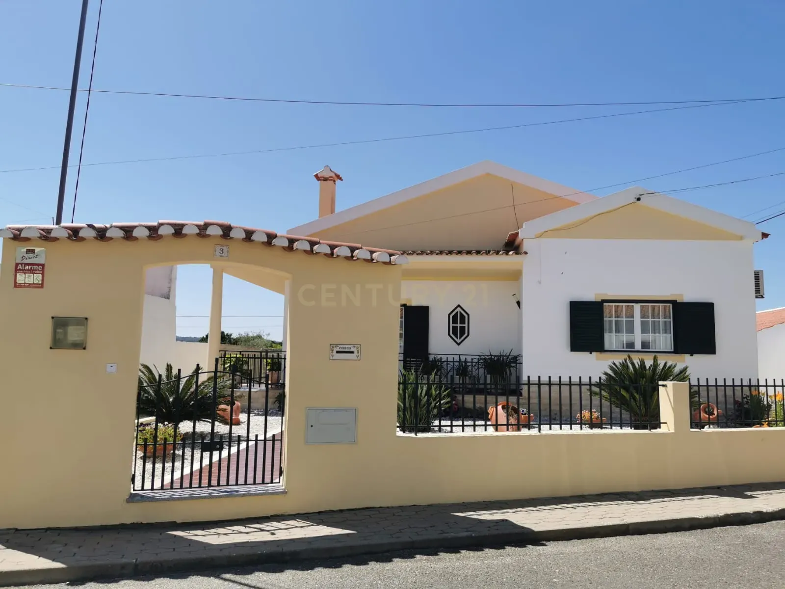 Moradias T3 + T2 (Lote com 1.500m2 - Santa Justa, Couço, Coruche - Image 2