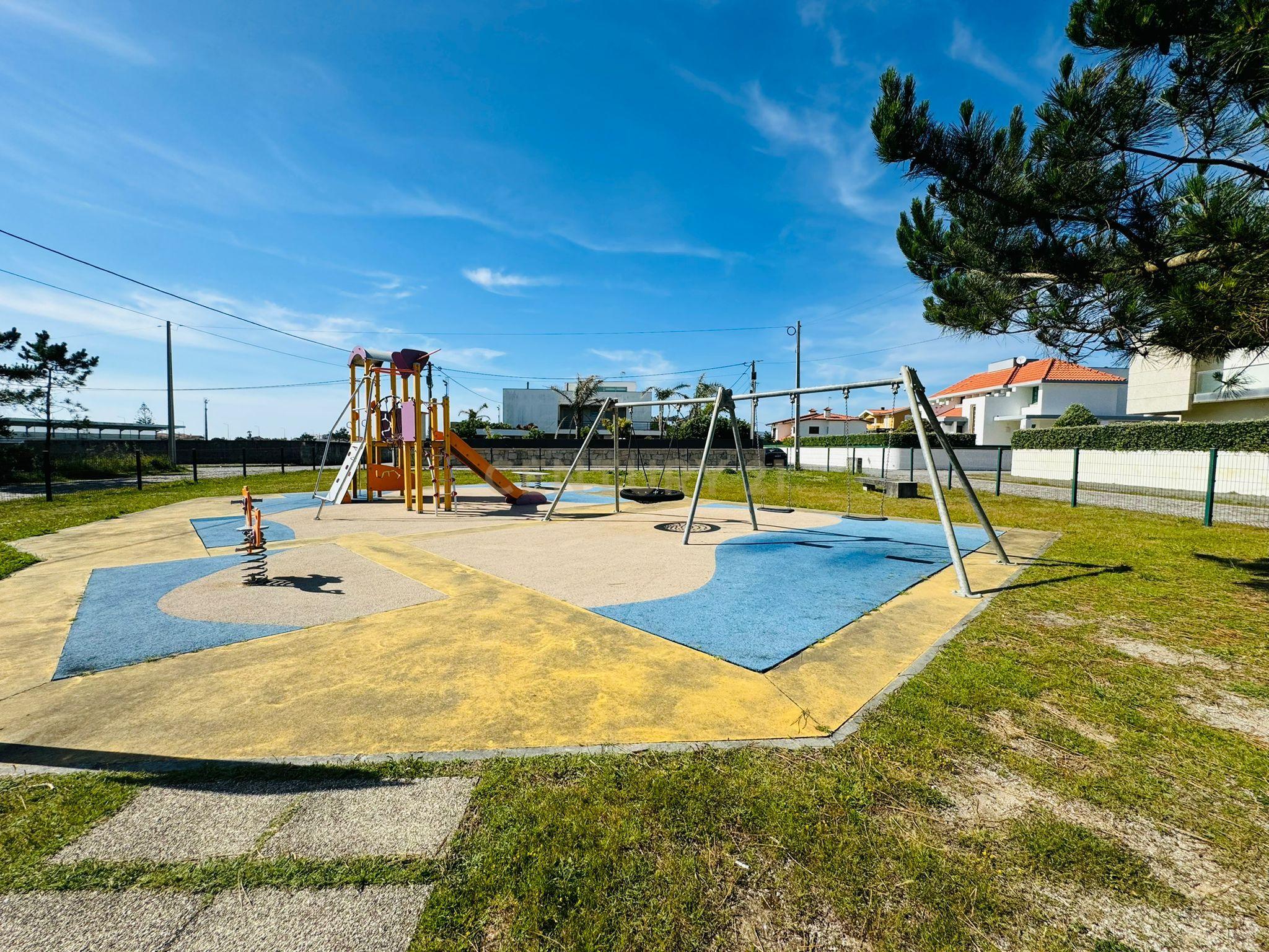 Terreno Urbano em Viana do Castelo - Oportunidade Única! - Image 9