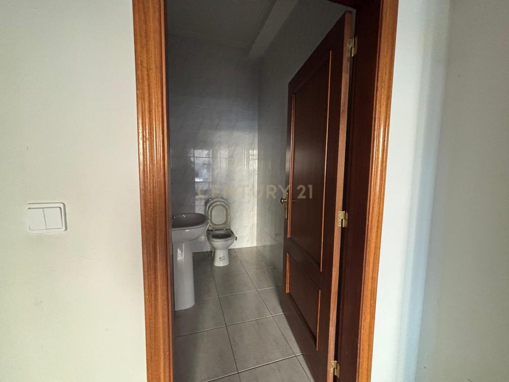 Loja com 84m2 em Mirandela  - Image 4