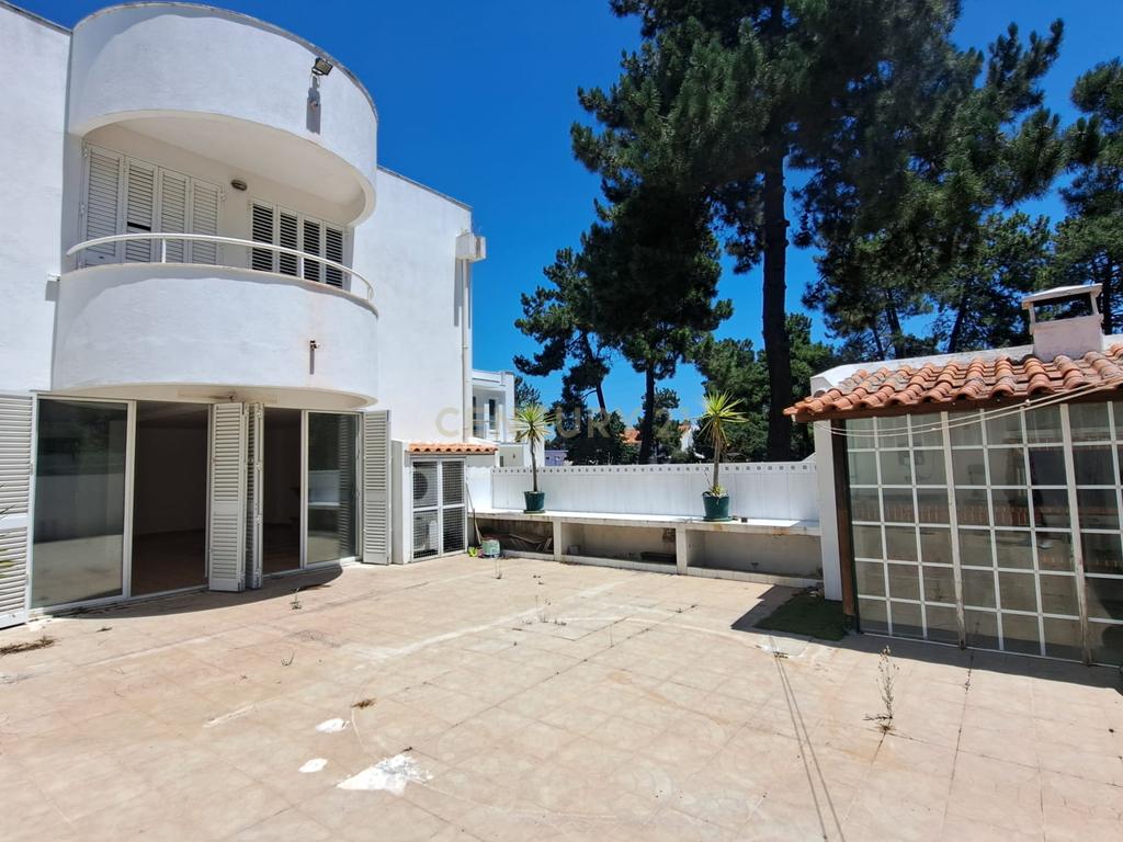 Moradia T4 no Condomínio Sol à Lua | Amora, Seixal - Image 31