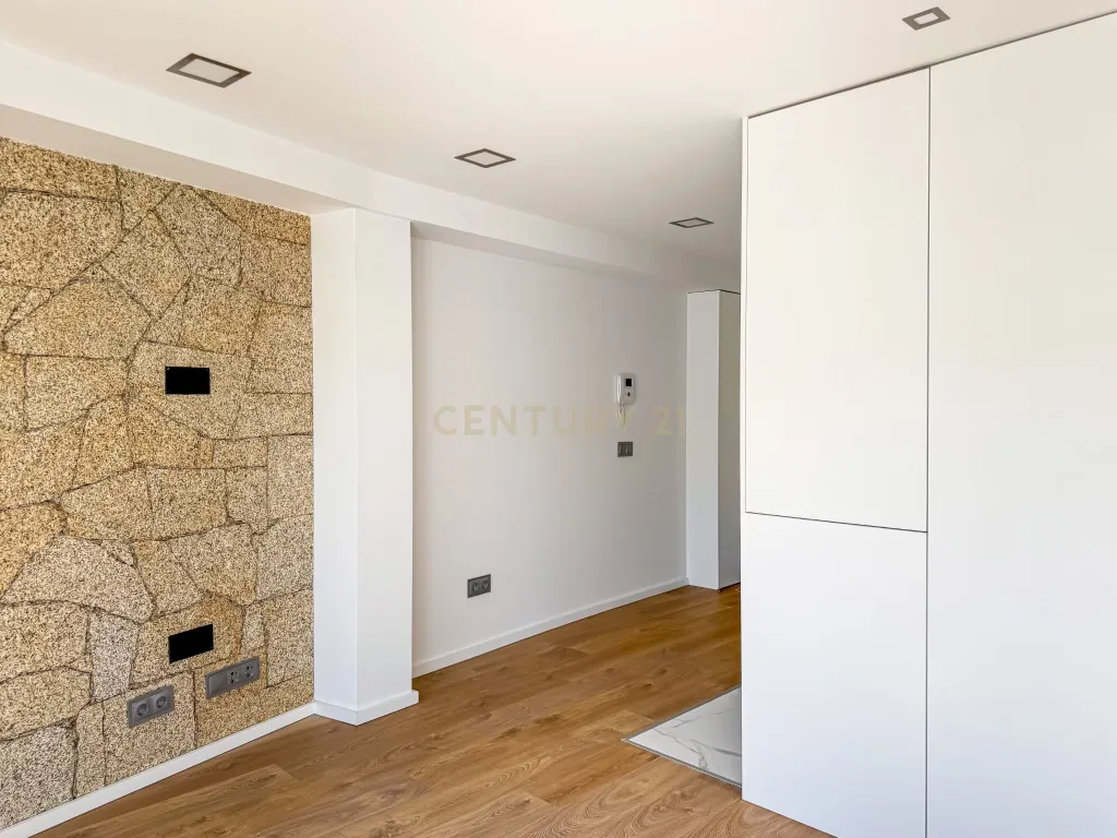 Novo Empreendimento R.D Lofts-T1 - Image 11