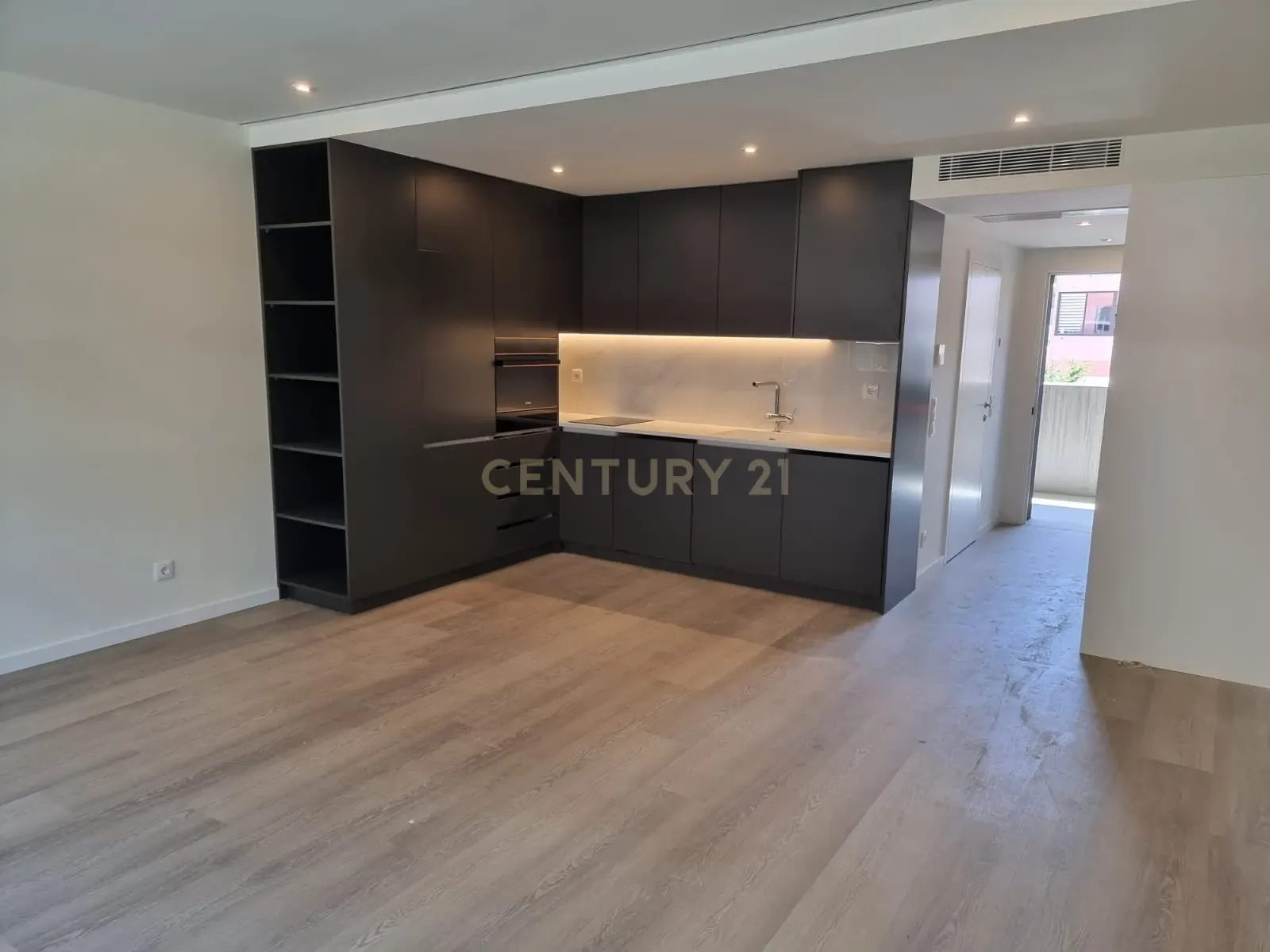 Arrendamento - Apartamento T0 - Magnólia Residenc3 - Gaia - Image 1