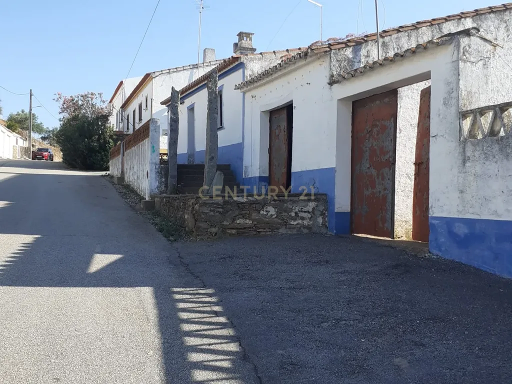 Moradia em Santo Antonio do Baldio, inserida num terreno URBANO de cerca 5.888 metros quadrados. - Image 12