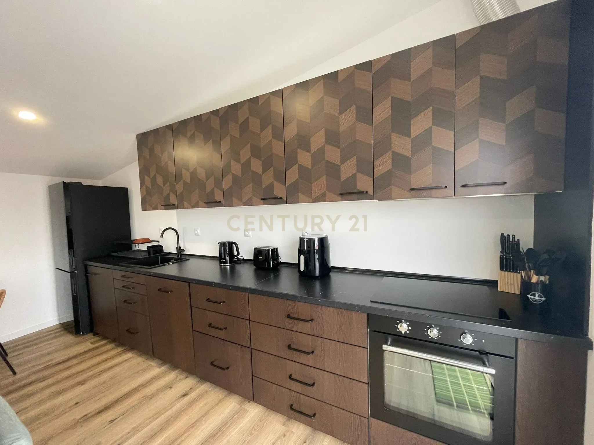 Apartamento T3 Duplex à Venda em Vila Viçosa - Mobilado e Equipado, Pronto a Habitar! - Image 10